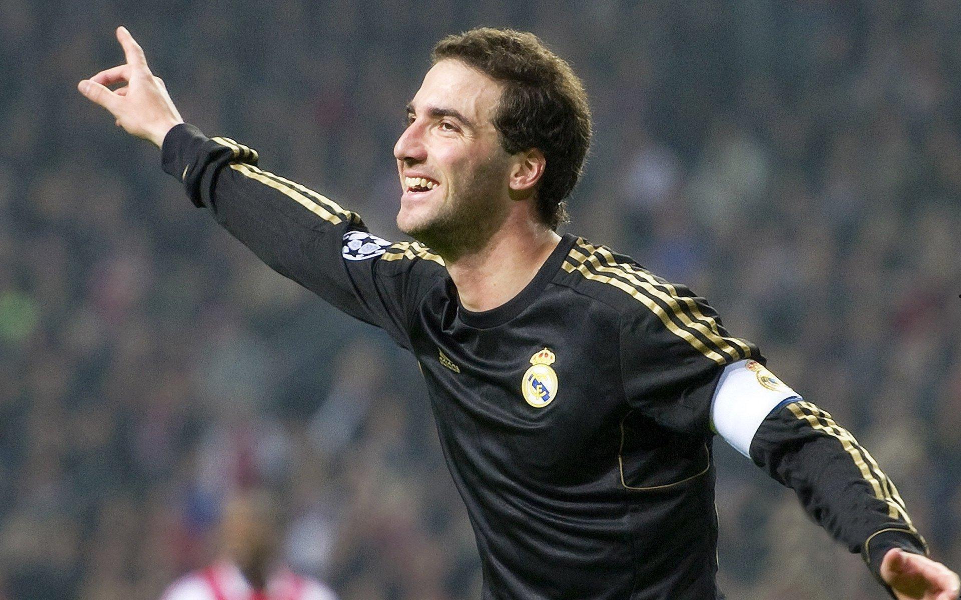 亚马尔有望刷新欧冠纪录 若亮相巴黎将成19岁以下出场第一人