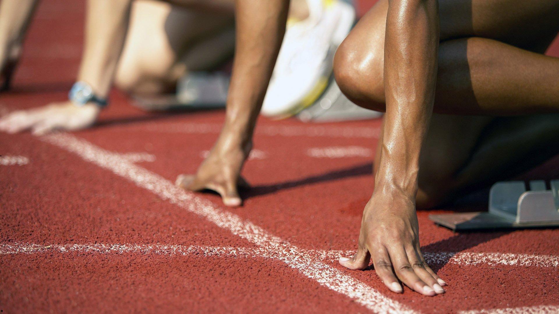 赫斯基为萨拉赫辩护，状态起伏是常态，传奇地位不容否定